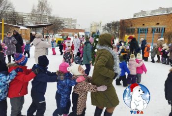 Продолжаем радоваться зимним праздникам! 